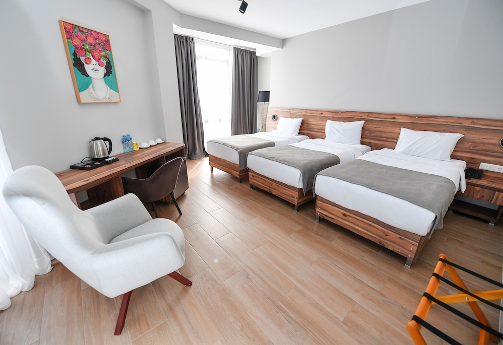 Family Triple Room photo 2