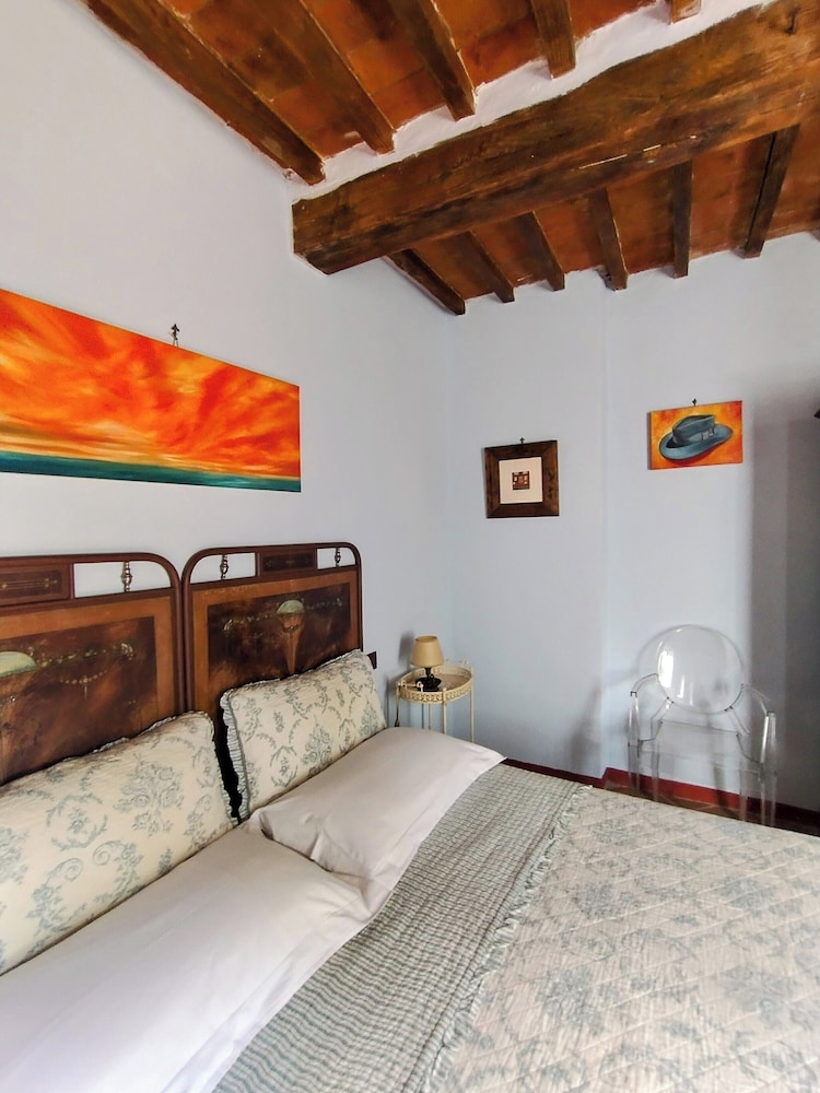 Classic Double Room, Private Bathroom, Park View photo 3