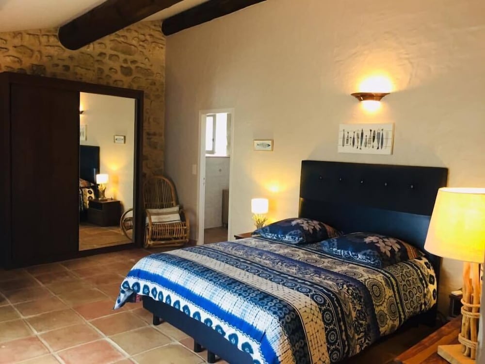 Double Room (La Méditerranée) photo 2