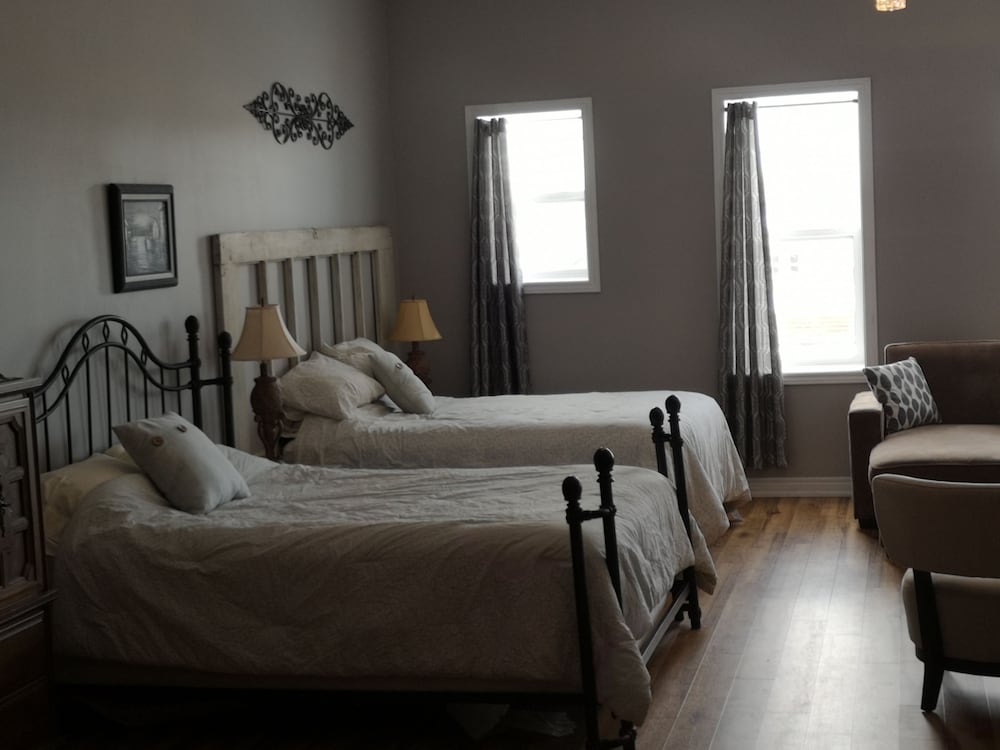 Studio Suite 7 photo 2