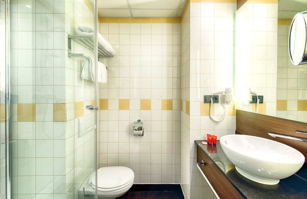 Superior Quadruple Room (with Extra Bed)