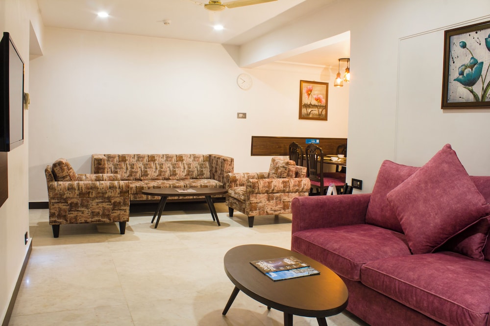2 Bedroom Suite - Photo 15