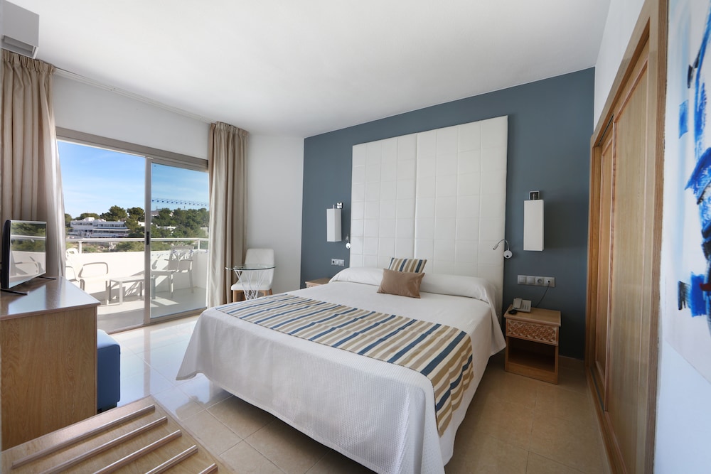 Double Room, Balcony