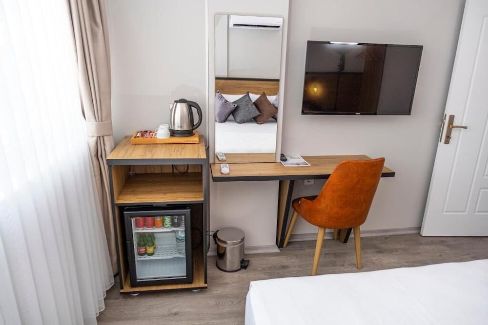 Basic Triple Room - Photo 16