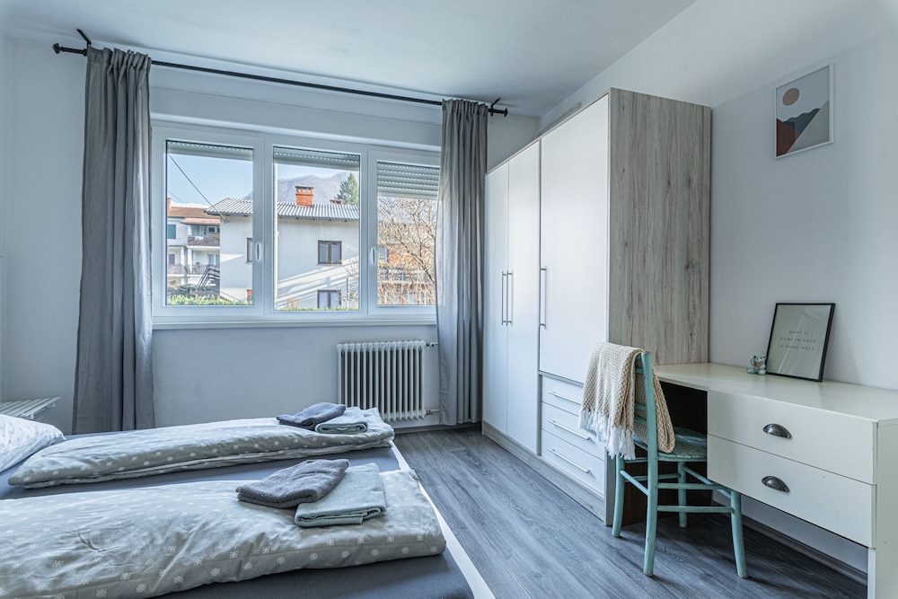 Family Apartment, 2 Bedrooms (Lovely Flat Tolmin) photo 1
