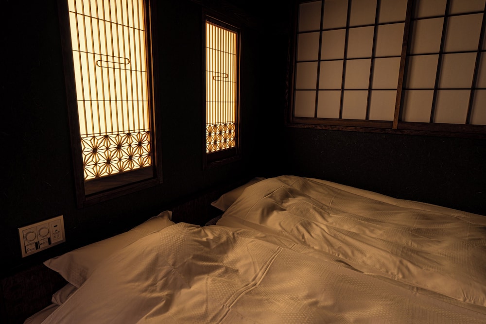 KOTO(2 beds, No Bath, Non-Smoking)