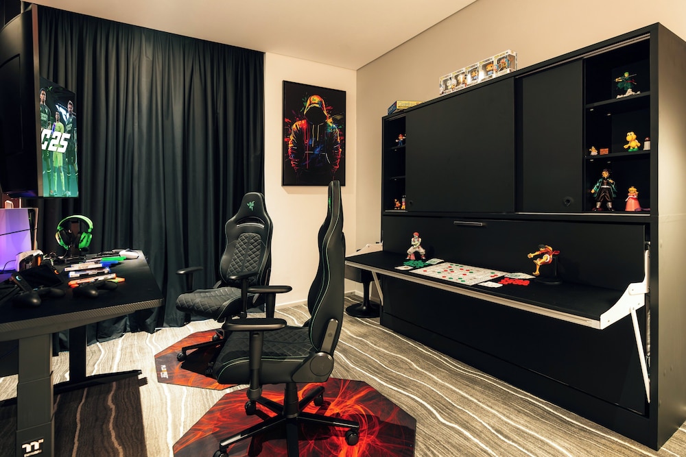 Suite, 1 Twin Bed (Gaming Suite)