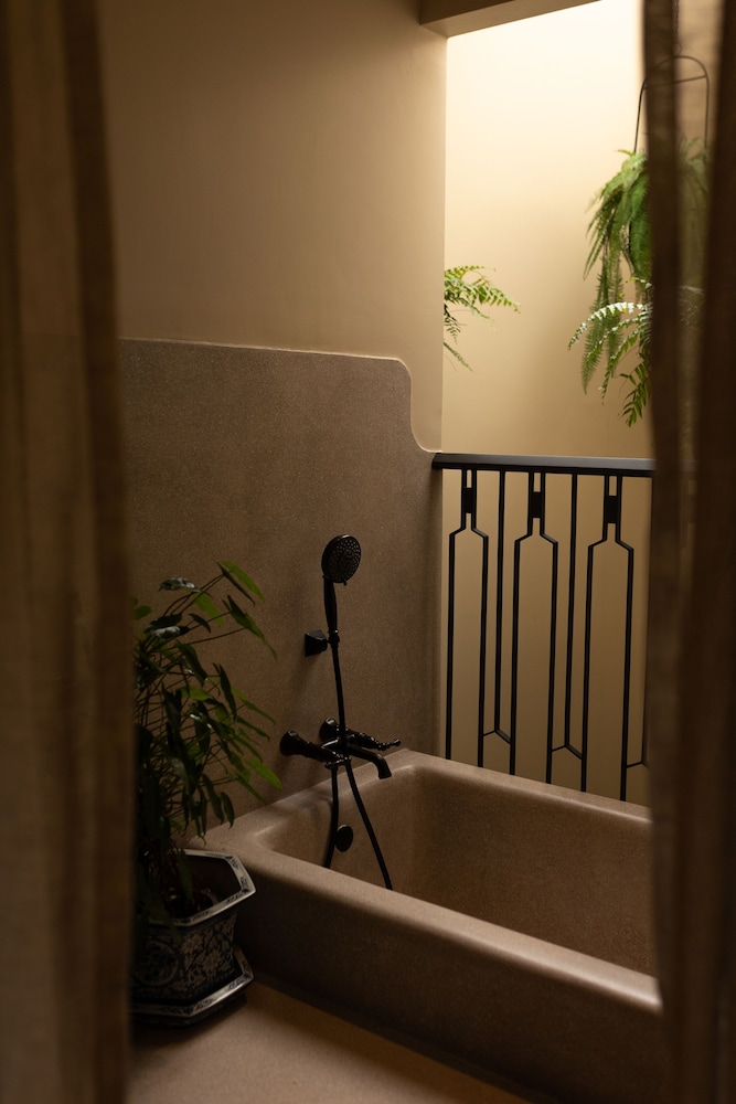 Classic Single Room