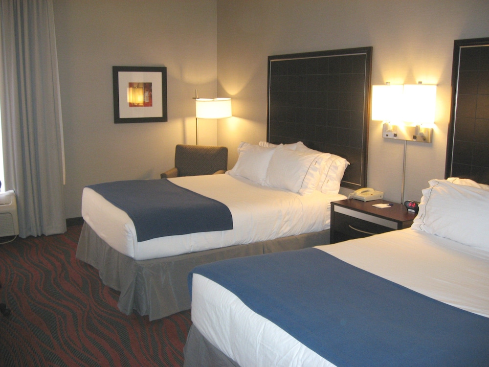 Standard Room, 2 Queen Beds, Accessible (Communication Accessible) - Photo 1