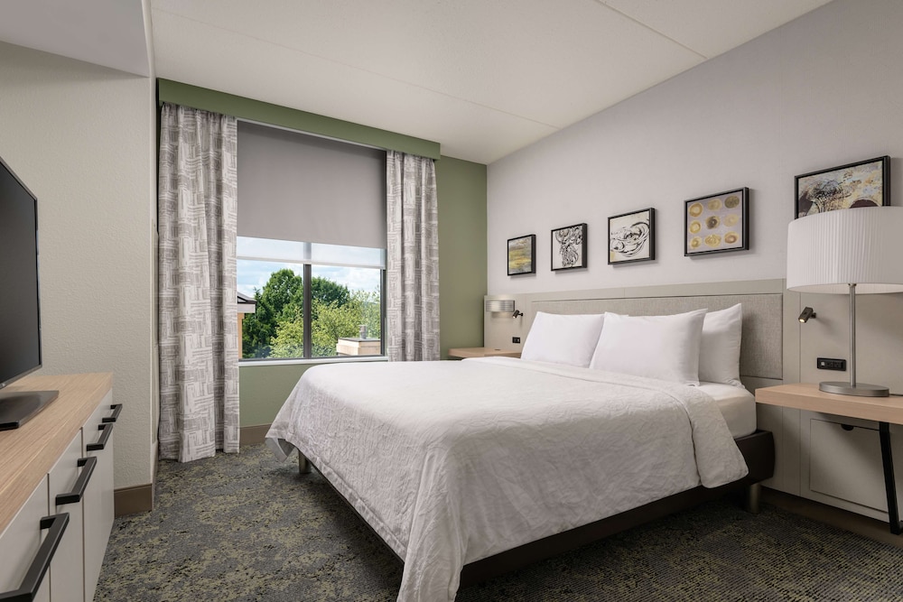 Junior Suite, 1 King Bed, Non Smoking - Photo 4