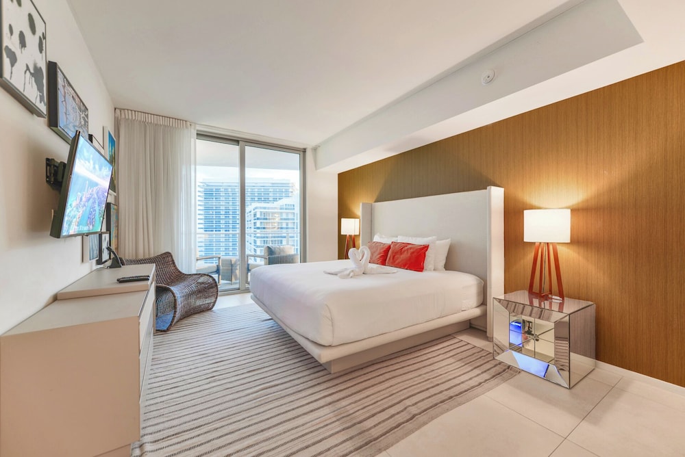 Luxury Condo, 1 Bedroom, Ocean View photo 3