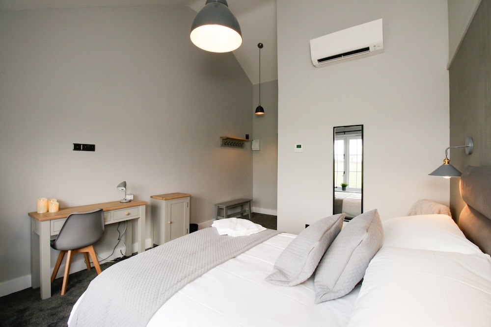 Deluxe Double Room, Accessible, Ensuite photo 3
