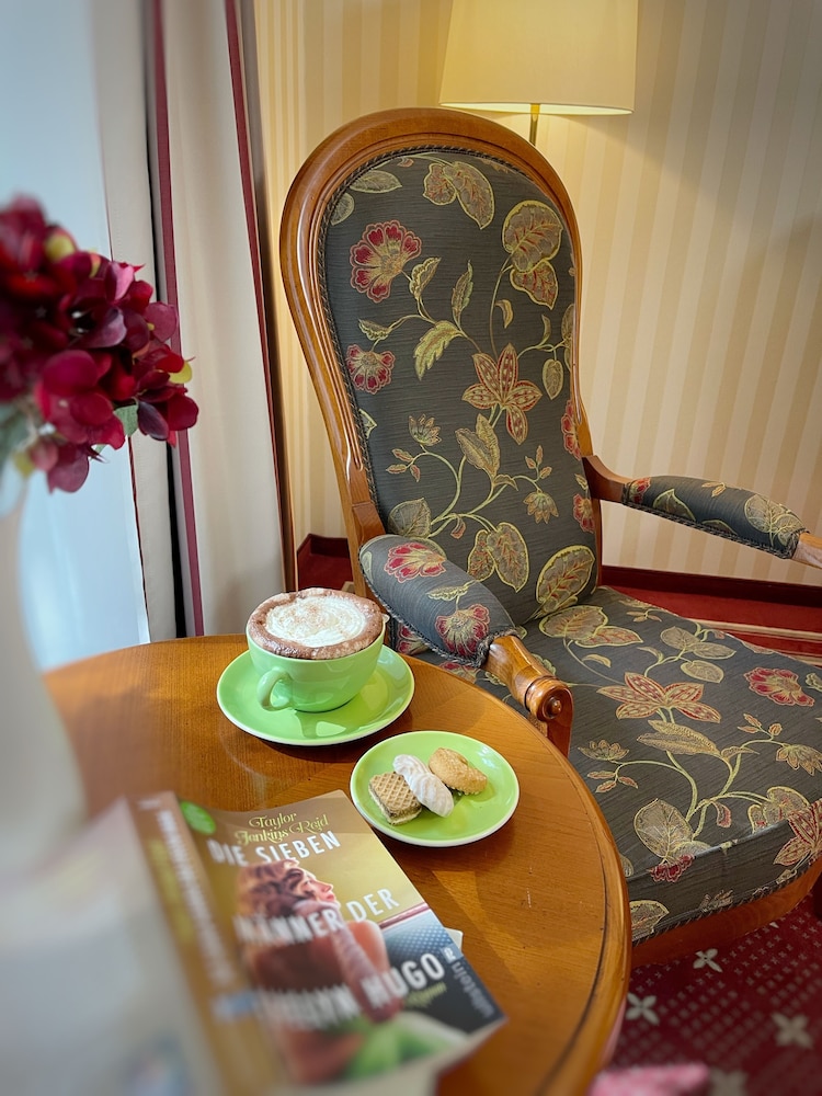 Standard Double Room - Photo 4
