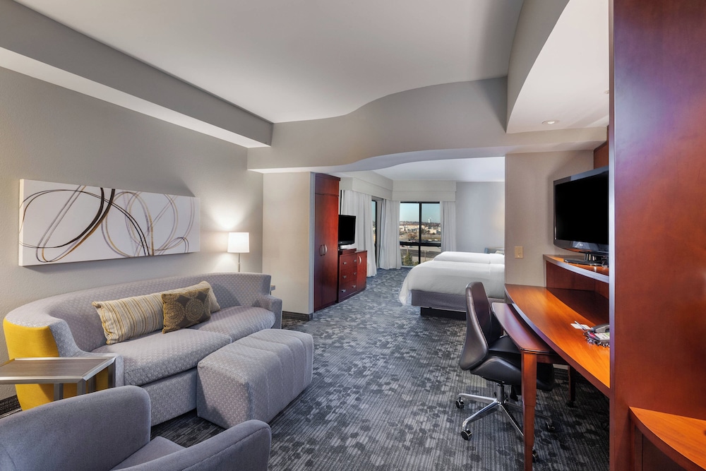 Suite, Multiple Beds - Photo 2