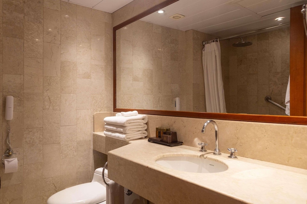 Premium Room, 2 Queen Beds, Non Smoking, Ocean View - Photo 7
