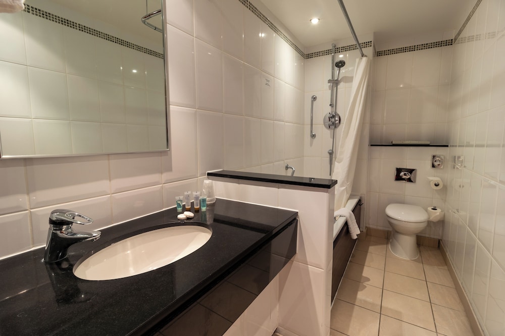 Standard Double Room - Photo 7