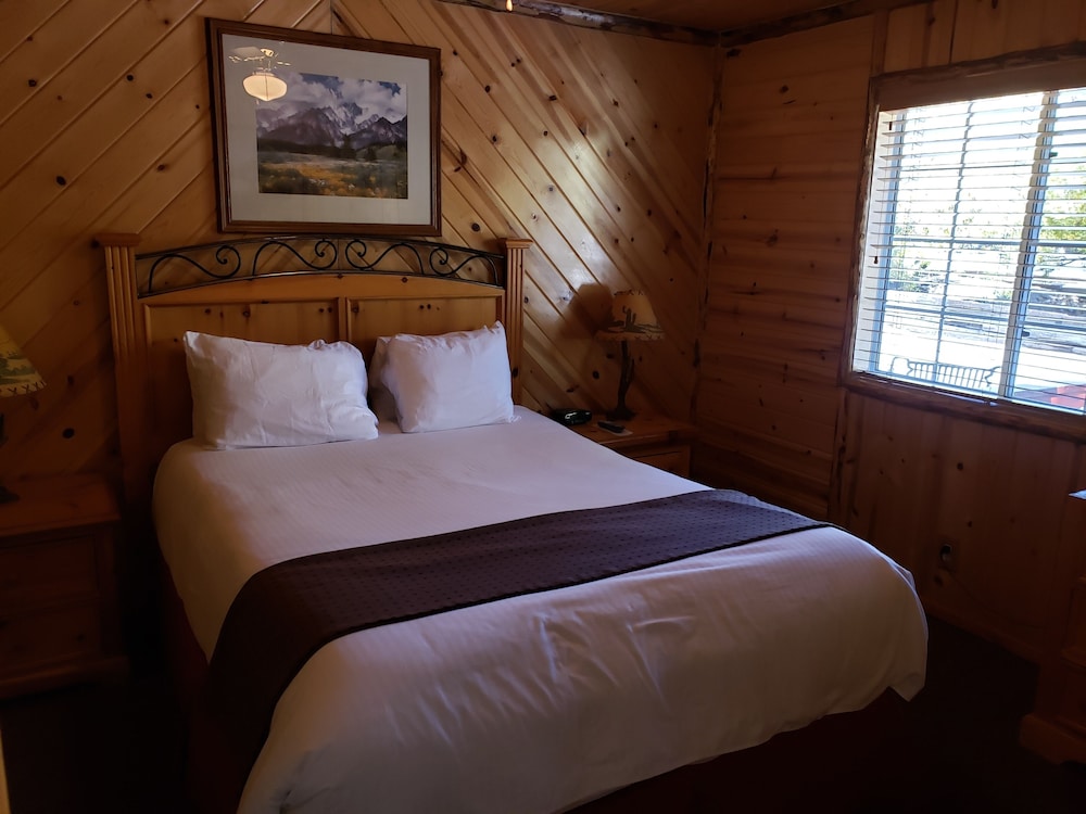 Cabin, 2 Bedrooms photo 2