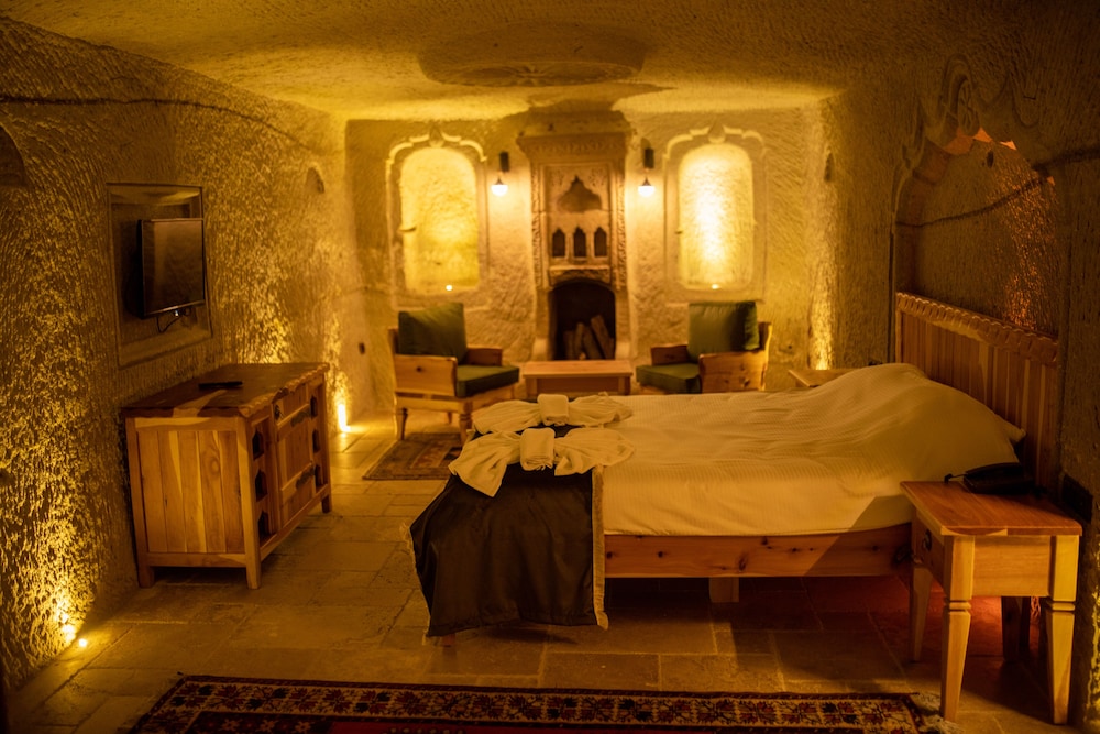 Deluxe Room - Photo 1