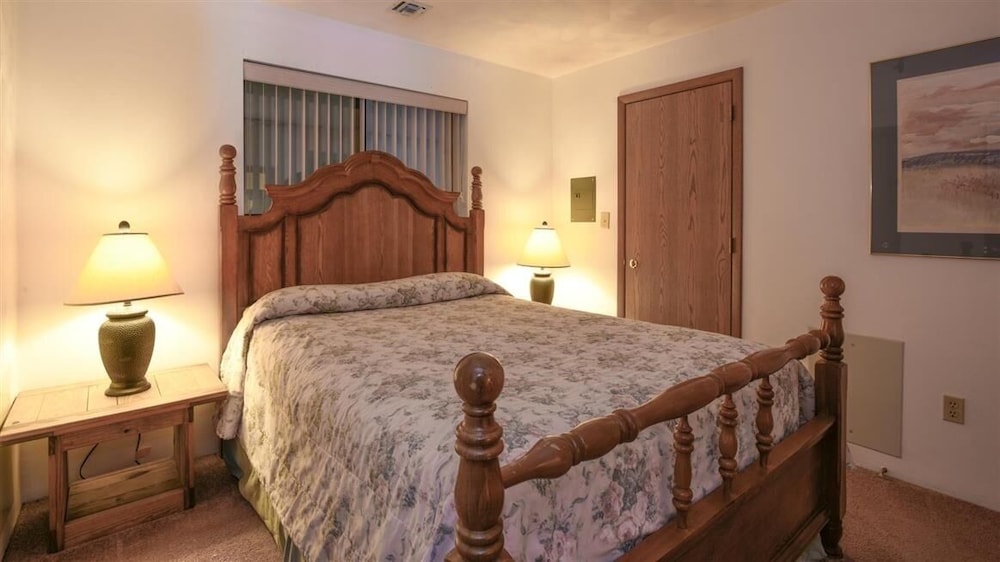 Condo, 3 Bedrooms photo 2