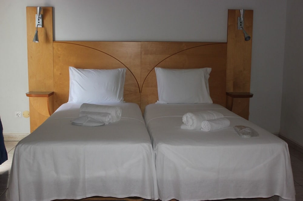 Economy Double or Twin Room, 1 Double Bed, Balcony, Beach View