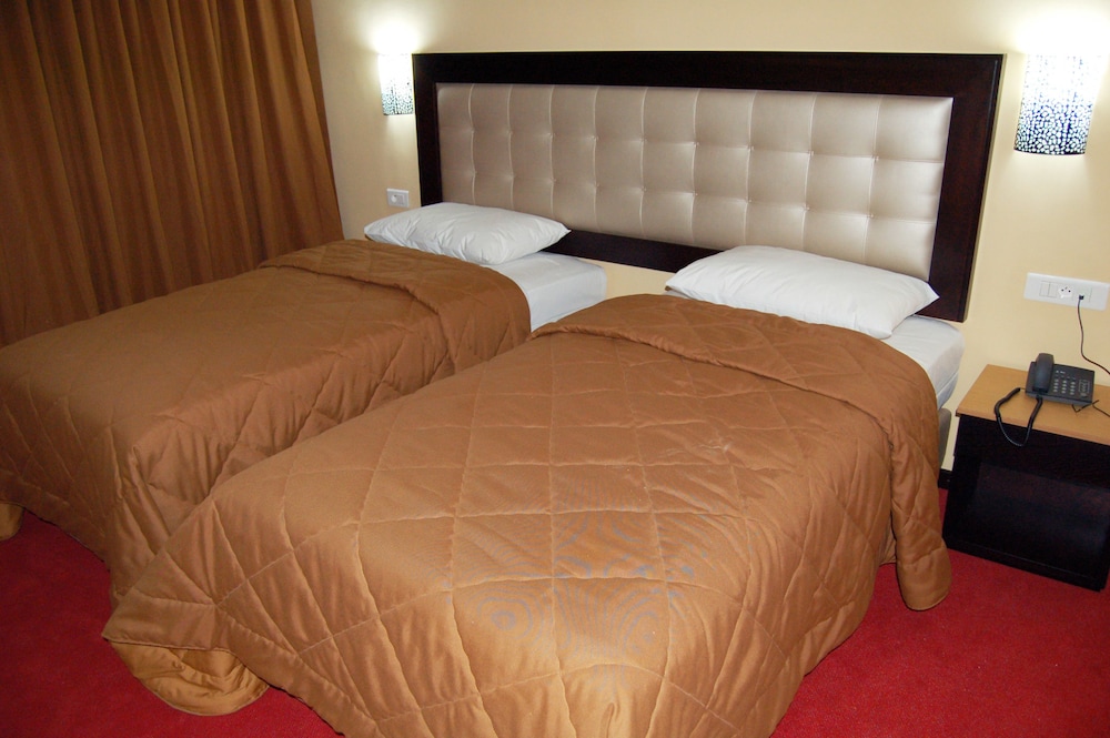 Standard Twin Room photo 2