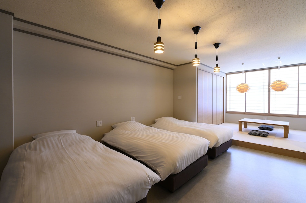 Room B - Photo 3