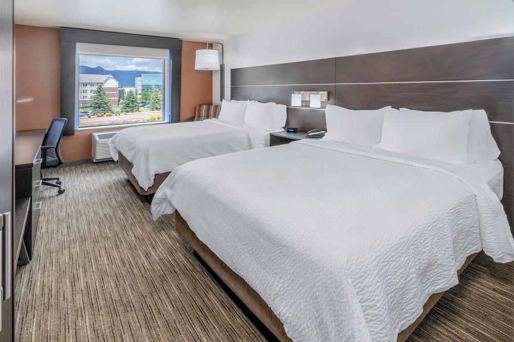 Standard Room, 2 Queen Beds, Accessible, Non Smoking