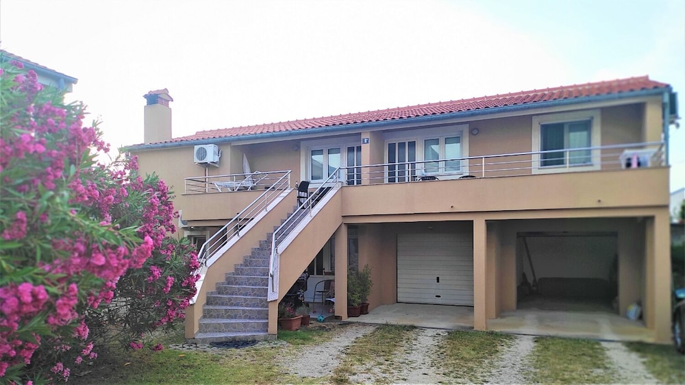 Apartment (Remi - 300 m from sea - A3(2+2))