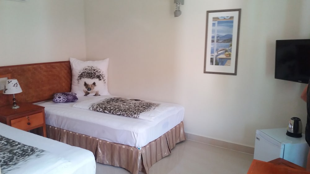Deluxe Twin Room, Pool View, Garden Area photo 3
