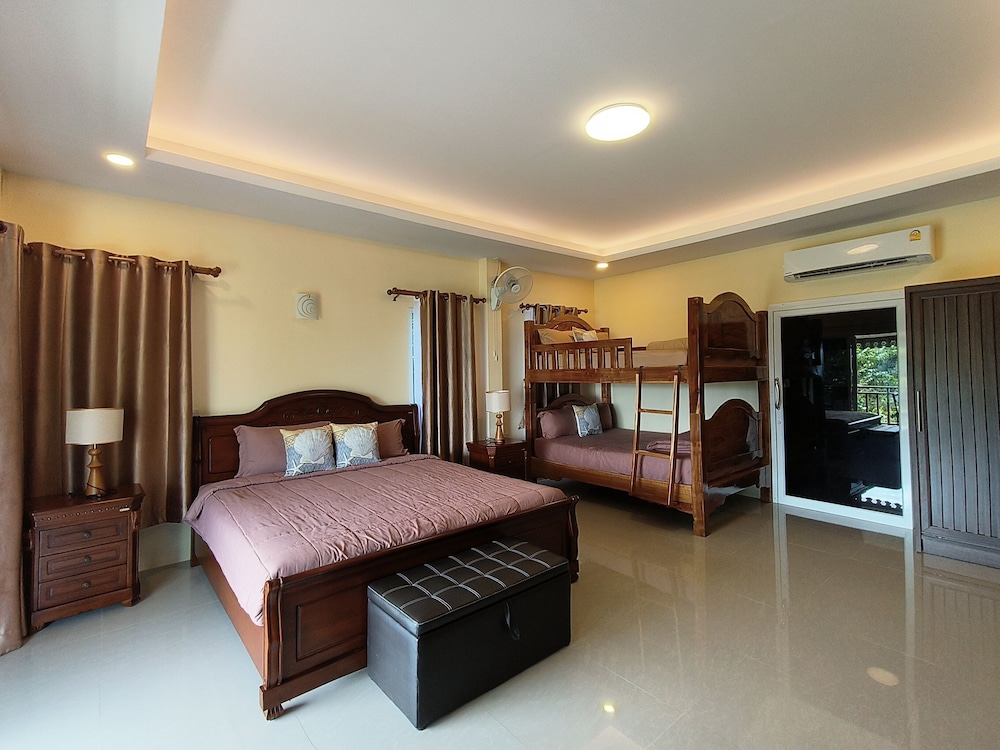 Deluxe Quadruple Room photo 1