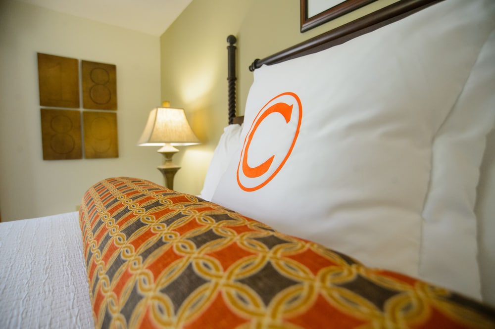 Premier Room (2 Queen with Sofa Bed)
