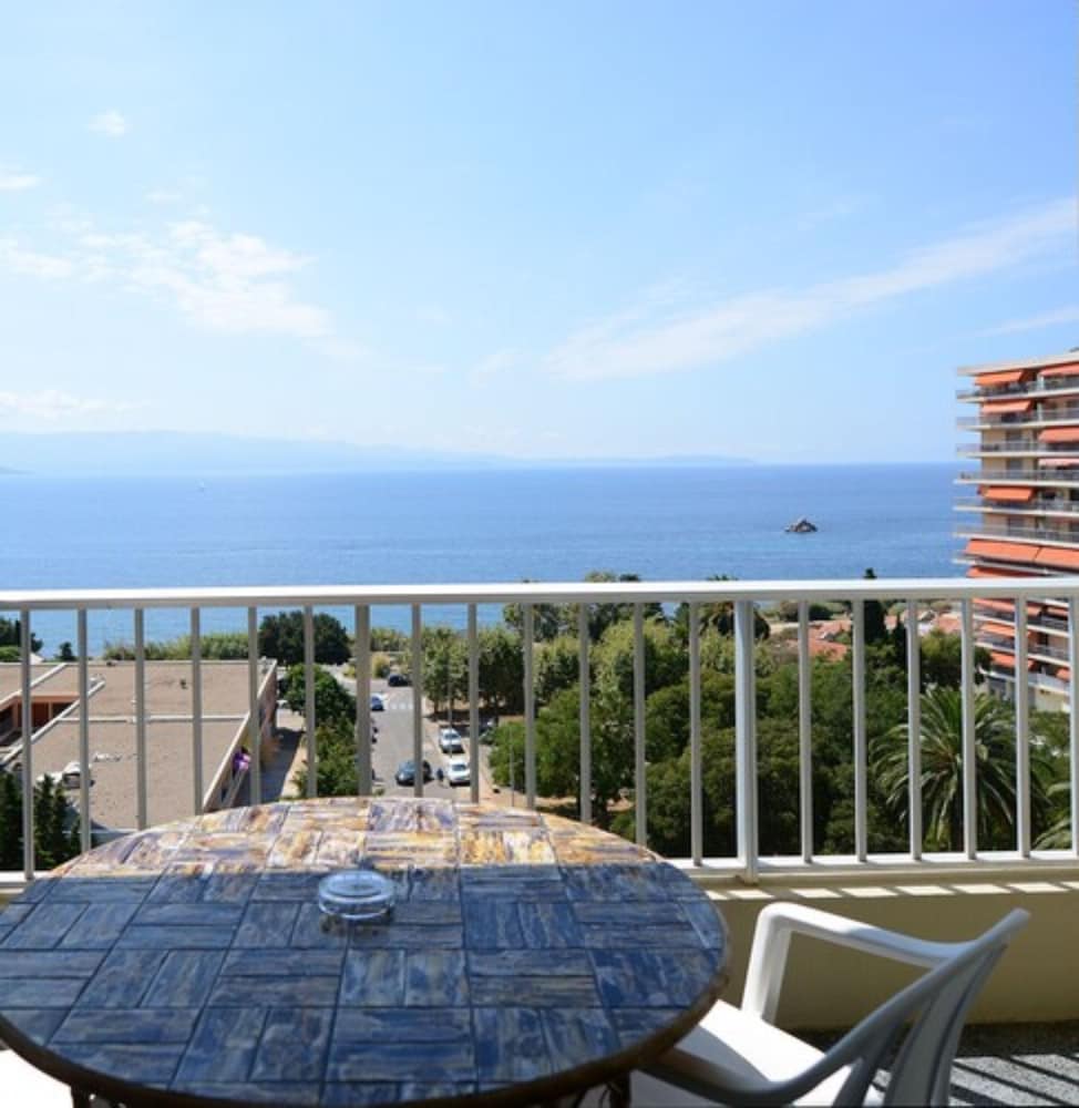 Triple Room, Sea View - Photo 6
