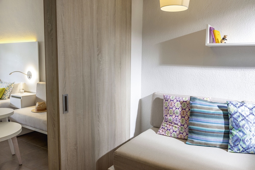 Standard Double Room - Photo 2
