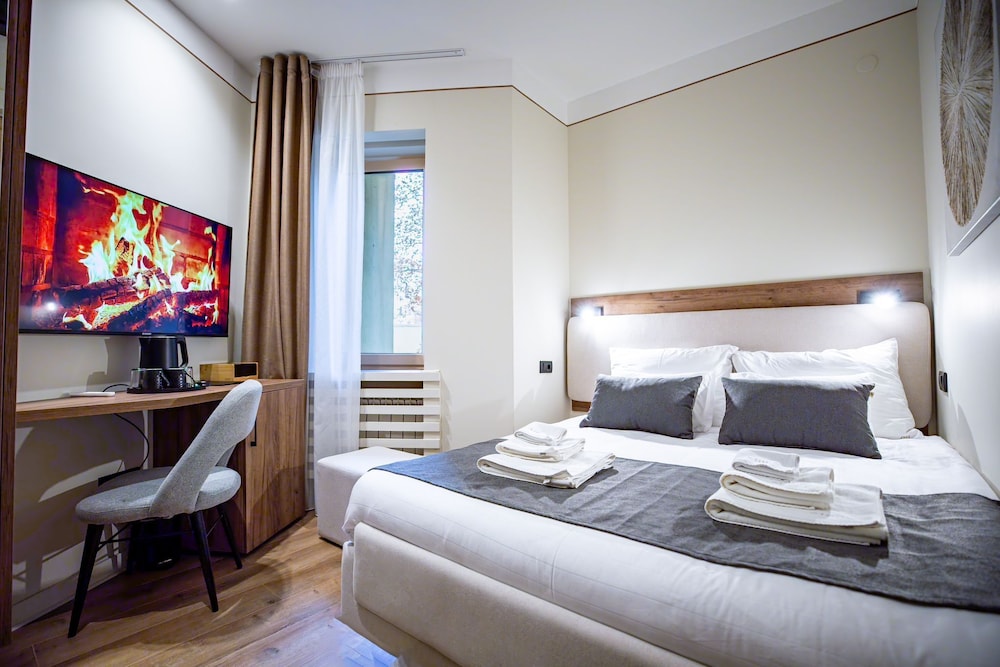 Basic Double Room