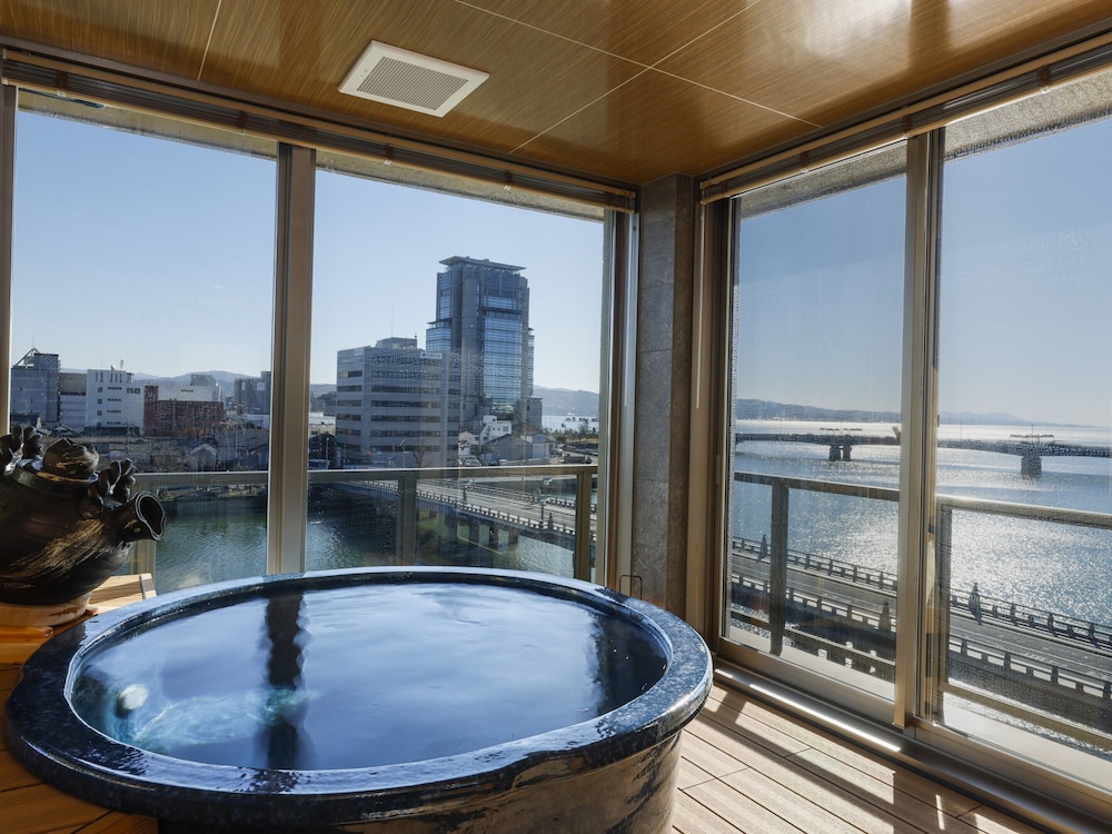 Top Floor Twin Room with Fine View Bath, Non Smoking photo 1