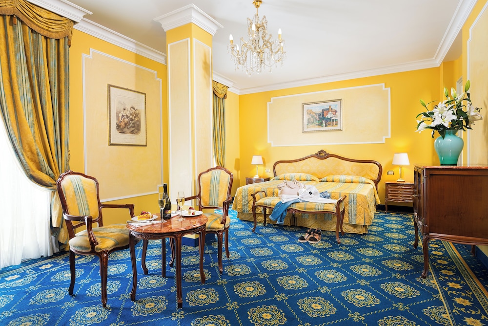 Deluxe Room - Photo 3