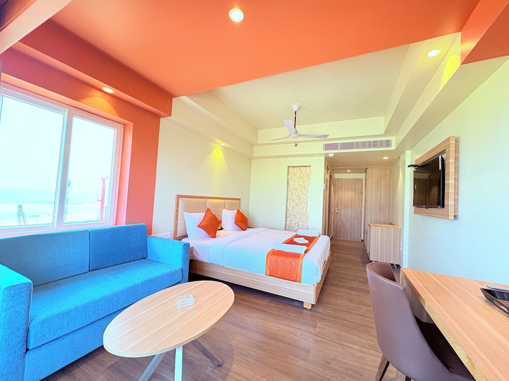 Premium Double Room, Balcony, City View photo 2