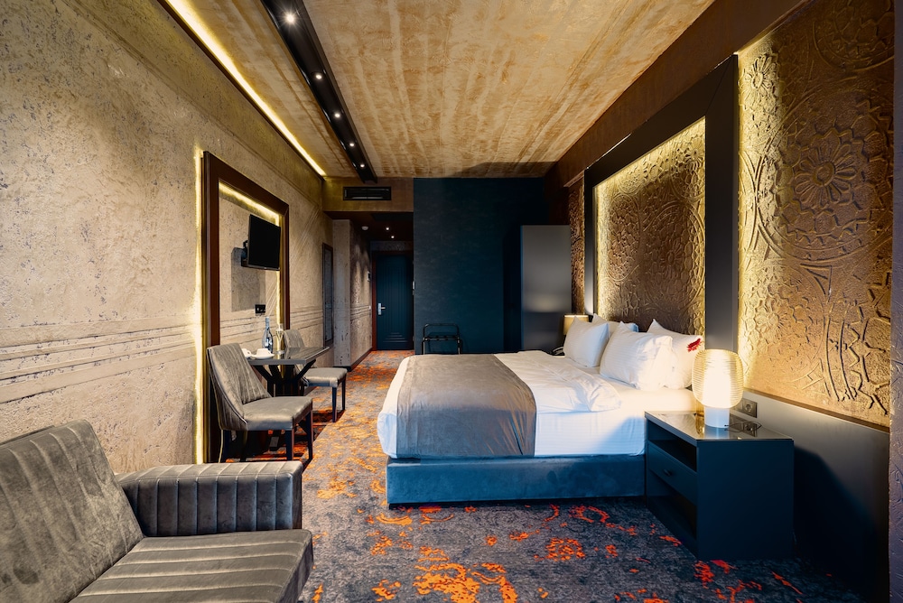 Deluxe Double or Twin Room, Sea View - Photo 18