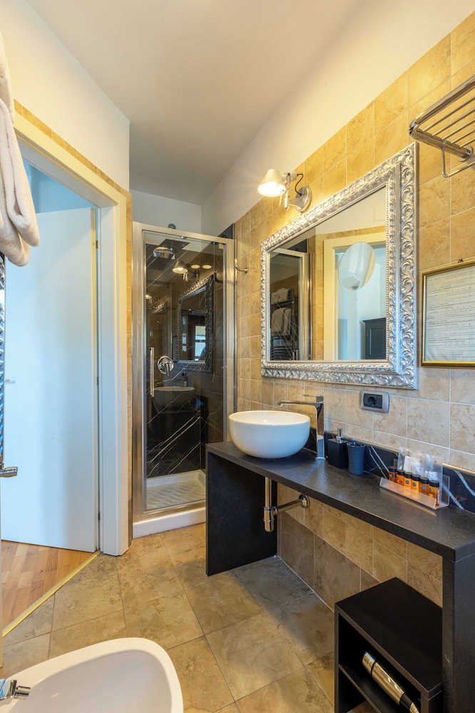 Double Room, 1 Double Bed, City View - Photo 9