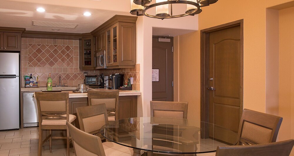 Elite Penthouse, 2 Bedrooms, Ocean View