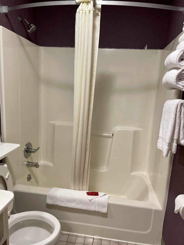 Standard Room, 2 Queen Beds (Smoking Two Queen Beds) photo 3