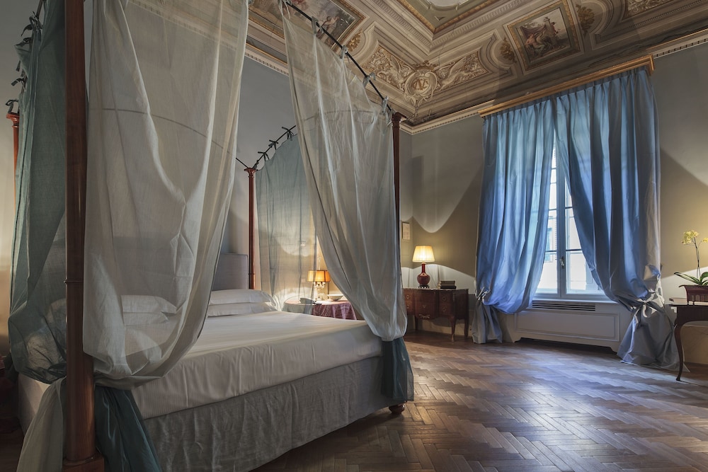 Suite, Garden View photo 3