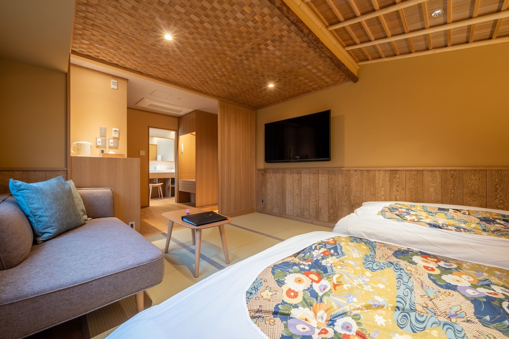 Luxury Twin Room photo 3