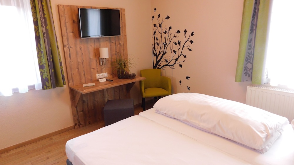 Double Room, Multiple Beds photo 2