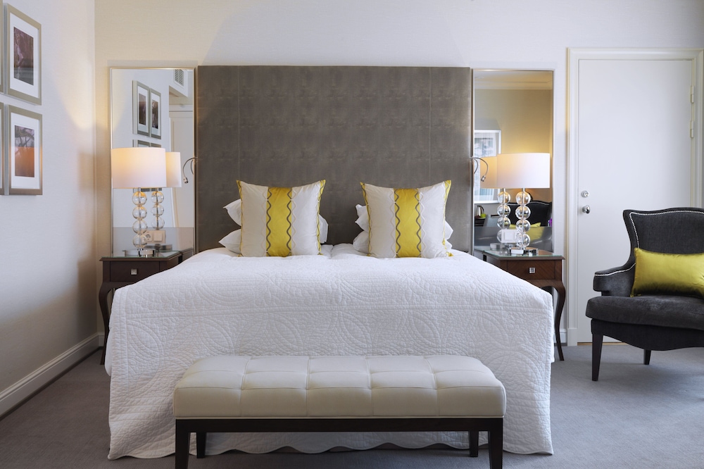 Deluxe Room, 1 King Bed