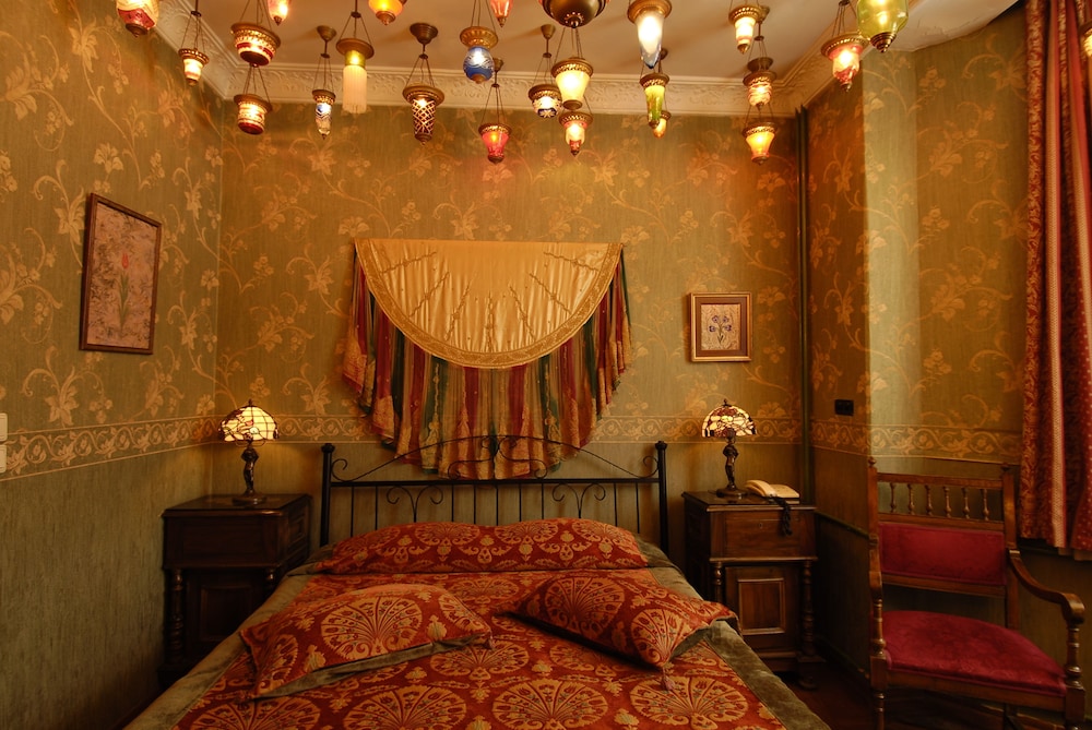 Economy Double Room photo 3