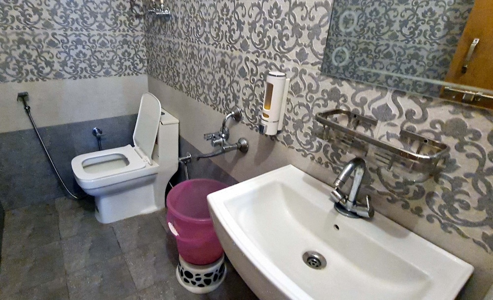 Deluxe Double Room - Photo 5