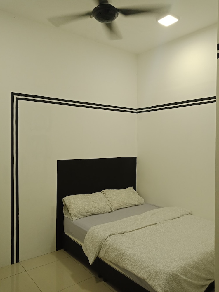 Standard Double Room, 1 Queen Bed photo 2