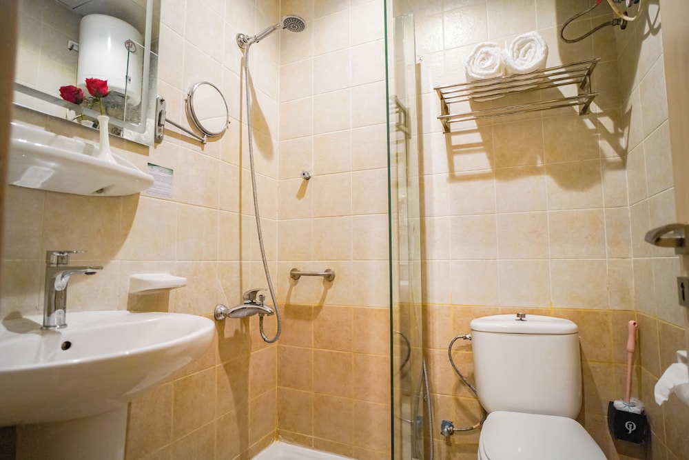 Triple Room - Photo 11