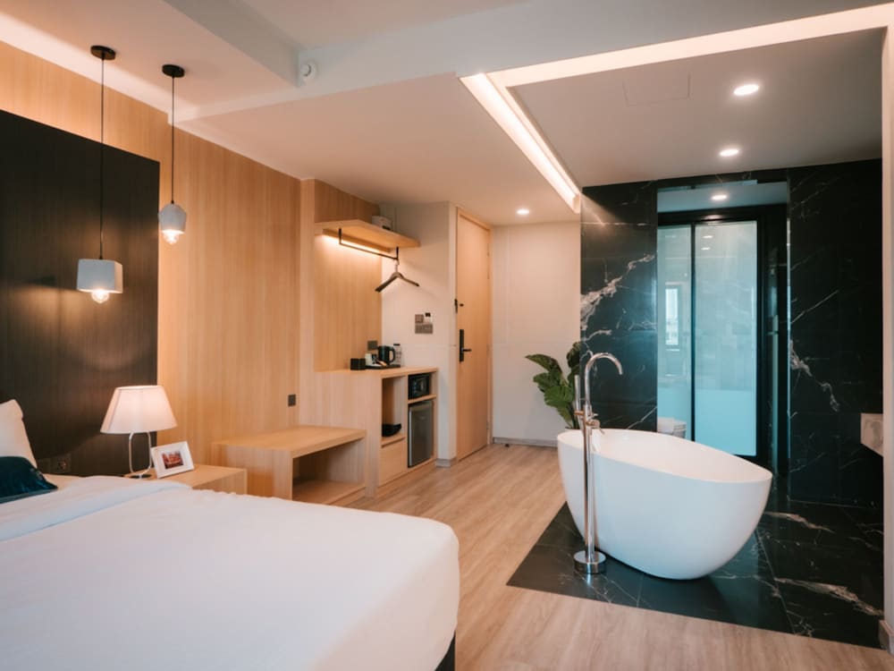 King Suites photo 2